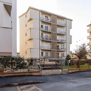 Appartamento Quiet And Bright Flats With Balcony, Pisa